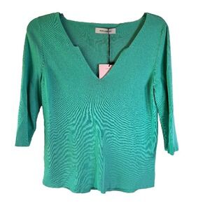 Aldo Martins 3/4 Sleeve V Neck Sweater Top Mint Raw Hem Size Medium NWT